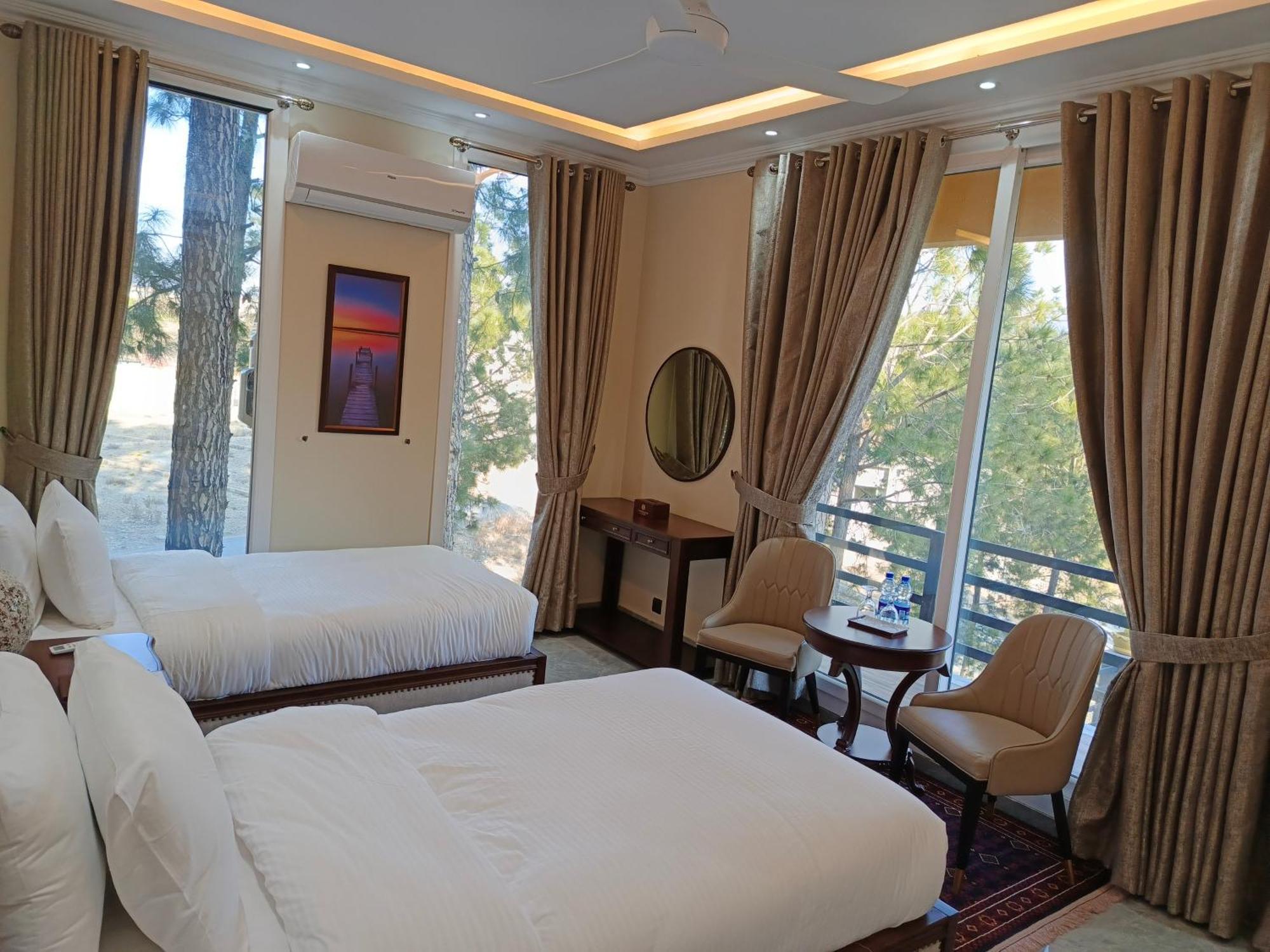 Hidden Hills Hotel & Resort Mansehra Экстерьер фото
